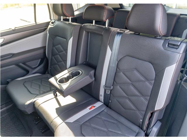 2025 Volkswagen Atlas 2.0 TSI Peak Edition (Stk: TS-0392) in Calgary - Image 25 of 27