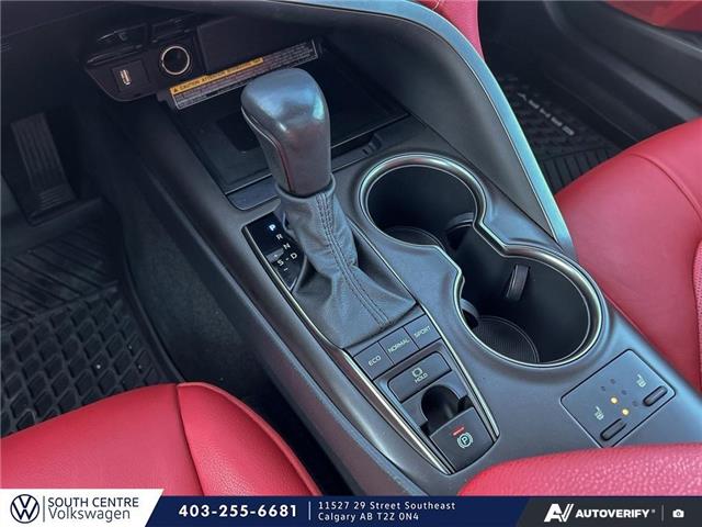 2021 Toyota Camry XSE (Stk: SU7663) in Calgary - Image 17 of 24