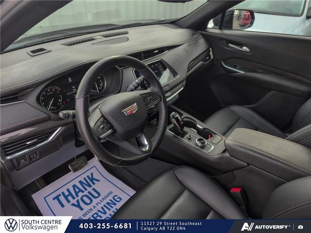 2023 Cadillac XT4 Sport (Stk: SU7683) in Calgary - Image 13 of 25 2023 Cadillac XT4 Sport (Stk: SU7683) in Calgary - Image 13 of 25