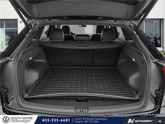 2026 Volkswagen Atlas Cross Sport 2.0 TSI Execline (Stk: JQ5913) in Calgary - Image 7 of 26