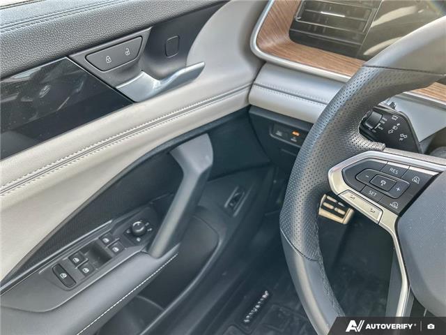 2025 Volkswagen Tiguan Highline R-Line (Stk: KT-045A) in Okotoks - Image 15 of 23 2025 Volkswagen Tiguan Highline R-Line (Stk: KT-045A) in Okotoks - Image 15 of 23