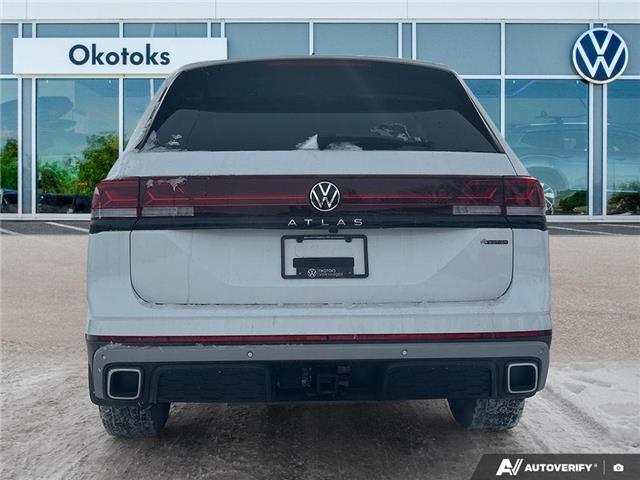 2025 Volkswagen Atlas 2.0 TSI Peak Edition (Stk: KU0439) in Okotoks - Image 5 of 20