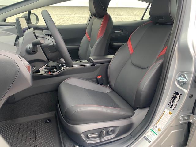 2026 Toyota Prius Plug-In Hybrid XSE (Stk: CC003) in Cobourg - Image 3 of 7