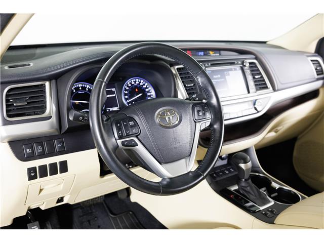 2017 Toyota Highlander XLE (Stk: Q5034A) in London - Image 17 of 33