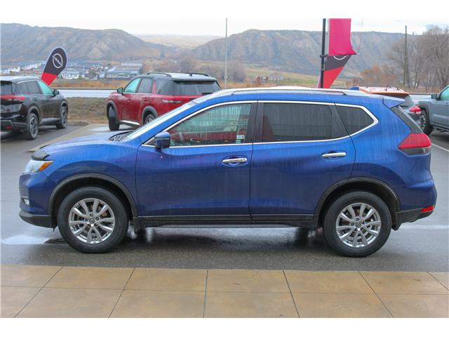 2018 Nissan Rogue SV (Stk: T25258A) in Kamloops - Image 2 of 21