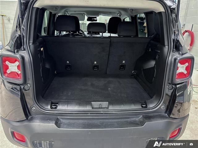 2023 Jeep Renegade North (Stk: 164542) in London - Image 12 of 26