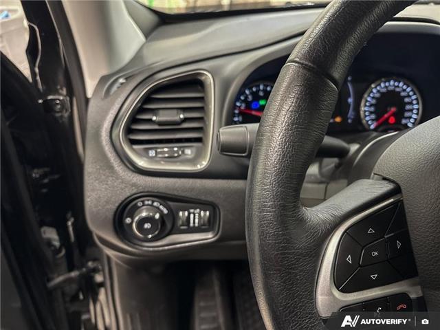 2023 Jeep Renegade North (Stk: 164542) in London - Image 17 of 26