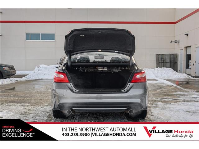 2017 Nissan Altima 3.5 SL (Stk: CR0439A) in Calgary - Image 9 of 30 2017 Nissan Altima 3.5 SL (Stk: CR0439A) in Calgary - Image 9 of 30