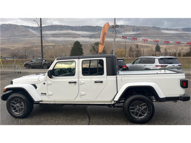 2026 Jeep Gladiator Sport S (Stk: TT044) in Kamloops - Image 4 of 23