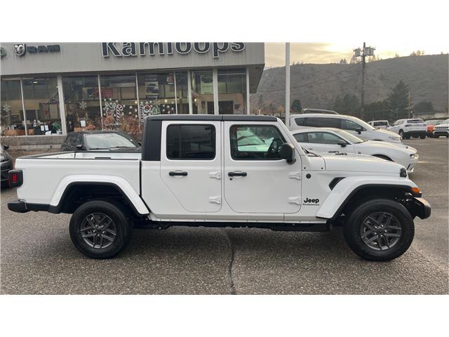 2026 Jeep Gladiator Sport S (Stk: TT044) in Kamloops - Image 8 of 23