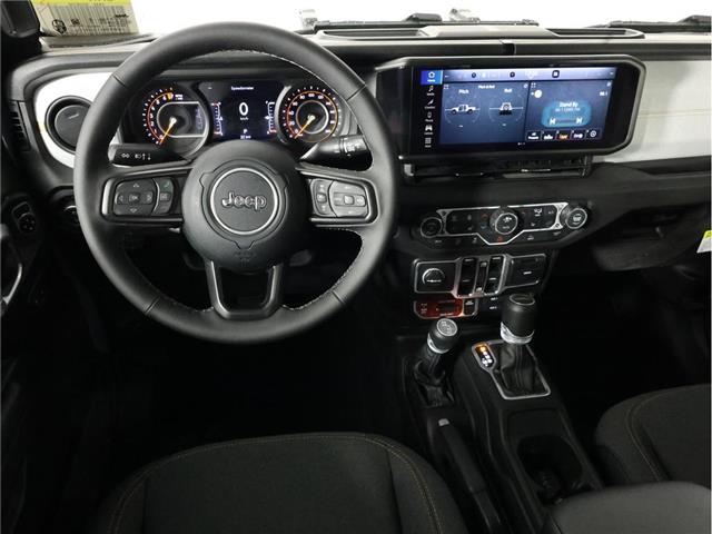 2026 Jeep Gladiator Sport S (Stk: 26J041) in Calgary - Image 10 of 17 2026 Jeep Gladiator Sport S (Stk: 26J041) in Calgary - Image 10 of 17