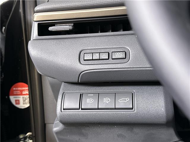 2026 Toyota bZ XLE (Stk: 11105517) in Markham - Image 15 of 26