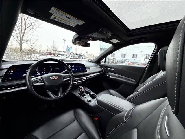2024 Cadillac XT4 Premium Luxury (Stk: 260070A) in Calgary - Image 7 of 19