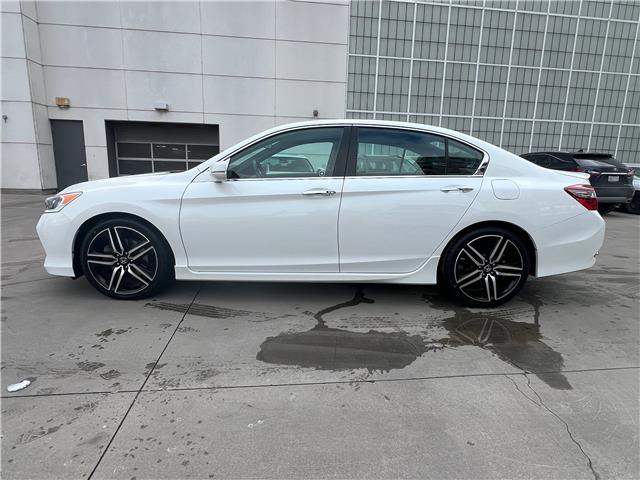 2017 Honda Accord Sport (Stk: HP6492) in Toronto - Image 4 of 23