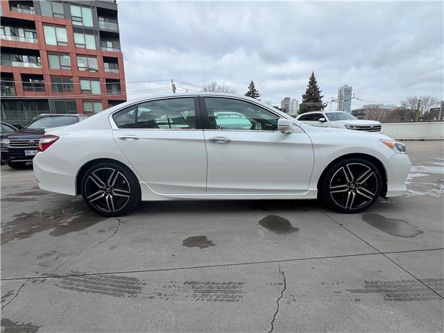 2017 Honda Accord Sport (Stk: HP6492) in Toronto - Image 7 of 23