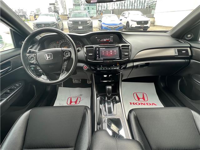 2017 Honda Accord Sport (Stk: HP6492) in Toronto - Image 18 of 23