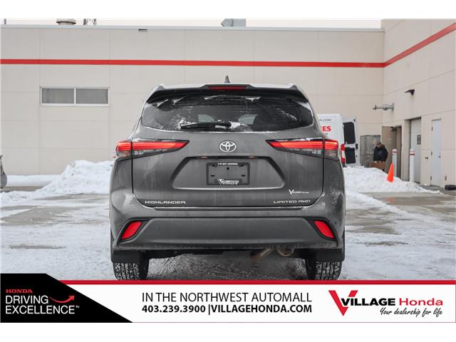 2022 Toyota Highlander Limited (Stk: B8995) in Calgary - Image 8 of 33 2022 Toyota Highlander Limited (Stk: B8995) in Calgary - Image 8 of 33