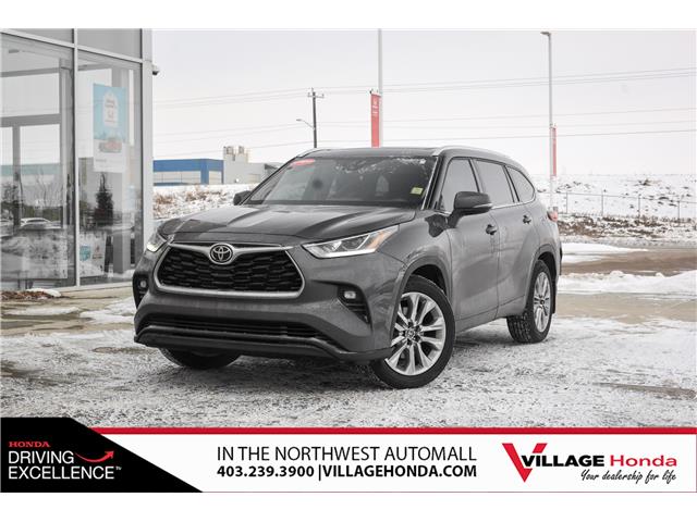 2022 Toyota Highlander Limited (Stk: B8995) in Calgary - Image 1 of 33