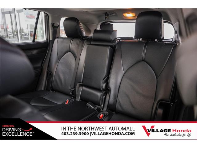 2022 Toyota Highlander Limited (Stk: B8995) in Calgary - Image 32 of 33 2022 Toyota Highlander Limited (Stk: B8995) in Calgary - Image 32 of 33