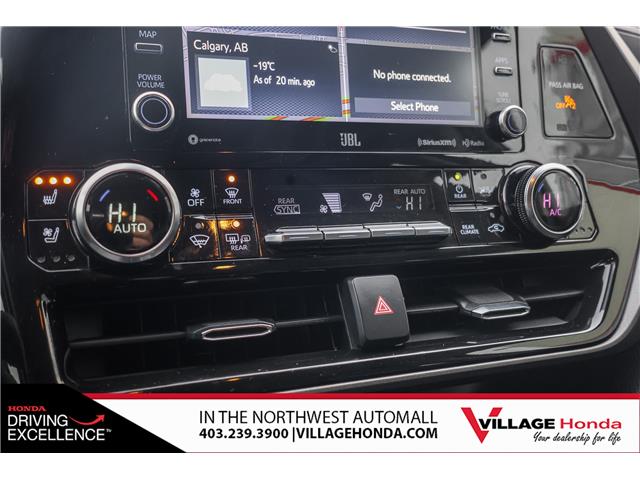 2022 Toyota Highlander Limited (Stk: B8995) in Calgary - Image 27 of 33 2022 Toyota Highlander Limited (Stk: B8995) in Calgary - Image 27 of 33