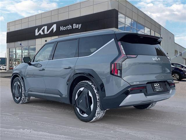 2026 Kia EV9 Land w/Premium Package (Stk: 26-119) in North Bay - Image 4 of 5