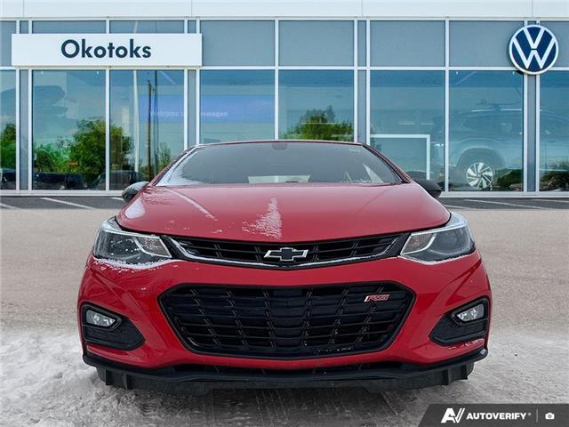 2018 Chevrolet Cruze LT Auto (Stk: KT-044A) in Okotoks - Image 2 of 18
