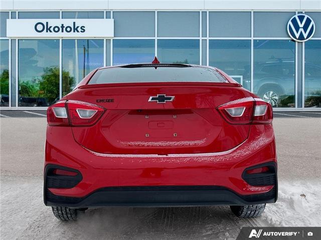 2018 Chevrolet Cruze LT Auto (Stk: KT-044A) in Okotoks - Image 5 of 18