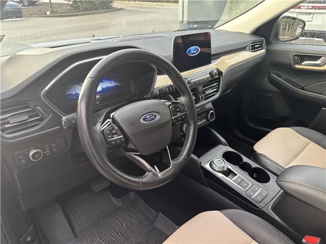 2022 Ford Escape PHEV Titanium (Stk: 48585) in Castlegar - Image 10 of 17