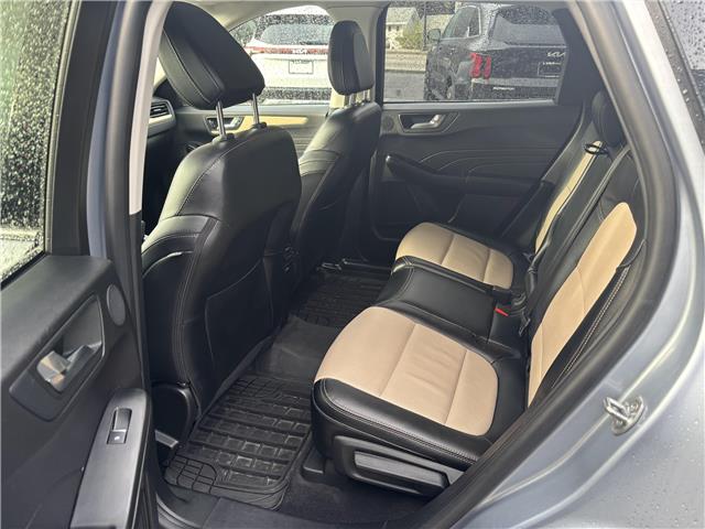 2022 Ford Escape PHEV Titanium (Stk: 48585) in Castlegar - Image 15 of 17