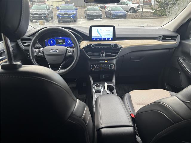 2022 Ford Escape PHEV Titanium (Stk: 48585) in Castlegar - Image 11 of 17