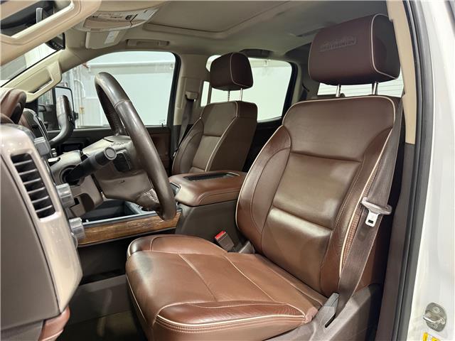 2016 Chevrolet Silverado 3500HD High Country (Stk: A9077-1) in Saint-Eustache - Image 9 of 31 2016 Chevrolet Silverado 3500HD High Country (Stk: A9077-1) in Saint-Eustache - Image 9 of 31