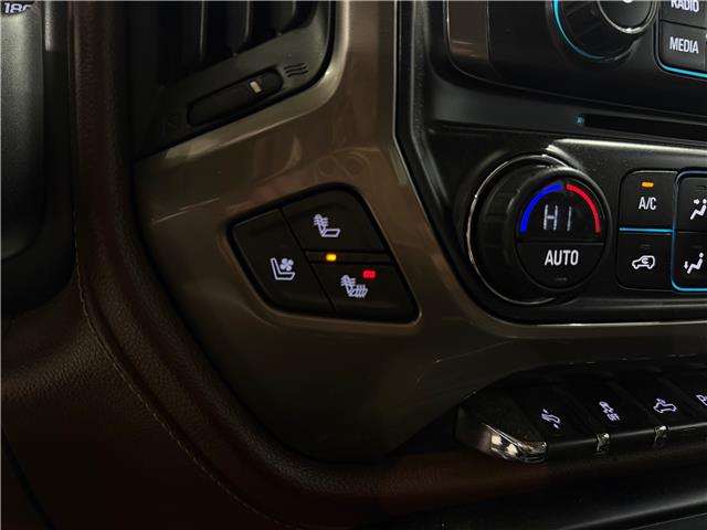 2016 Chevrolet Silverado 3500HD High Country (Stk: A9077-1) in Saint-Eustache - Image 22 of 31 2016 Chevrolet Silverado 3500HD High Country (Stk: A9077-1) in Saint-Eustache - Image 22 of 31