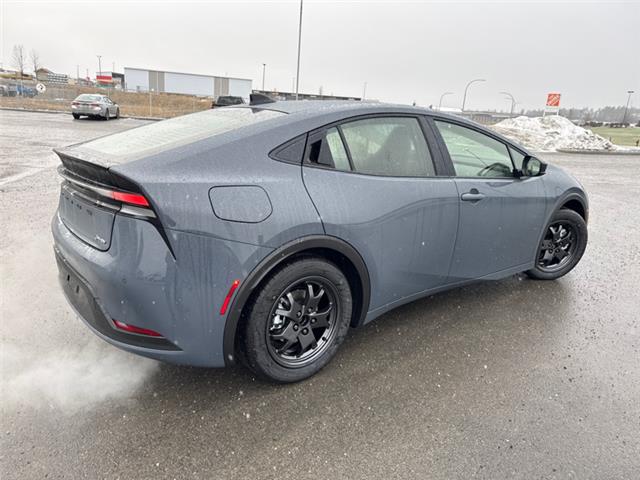 2026 Toyota Prius Plug-In Hybrid SE (Stk: 3066907) in Cranbrook - Image 5 of 20