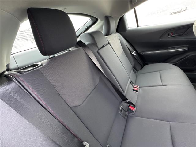 2026 Toyota Prius Plug-In Hybrid SE (Stk: 3066907) in Cranbrook - Image 12 of 20