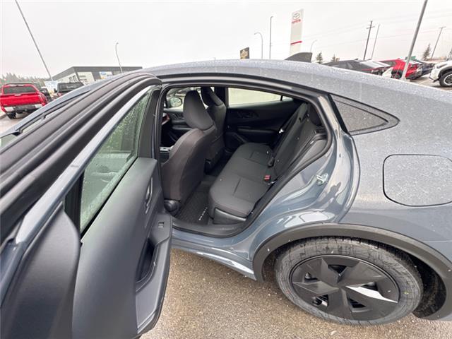 2026 Toyota Prius Plug-In Hybrid SE (Stk: 3066907) in Cranbrook - Image 13 of 20