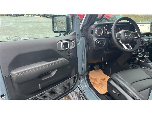 2026 Jeep Wrangler Sahara (Stk: TT036) in Kamloops - Image 9 of 23