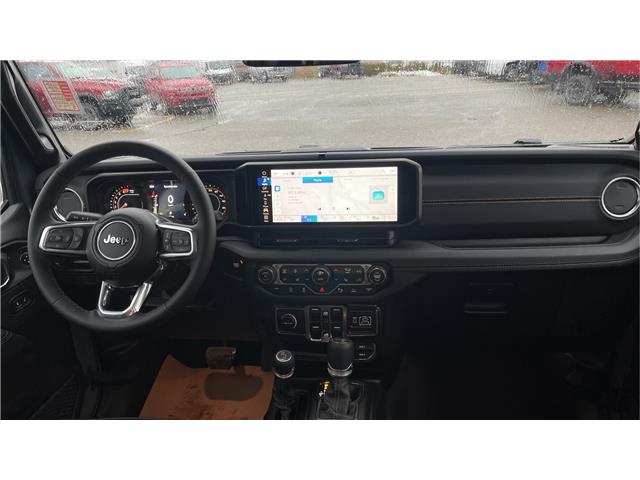 2026 Jeep Wrangler Sahara (Stk: TT036) in Kamloops - Image 12 of 23