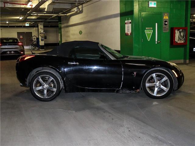 2009 Pontiac Solstice Base (Stk: 251302B) in Toronto - Image 2 of 6