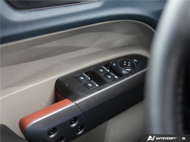 2025 Ford Maverick Lariat (Stk: P6365) in London - Image 16 of 26