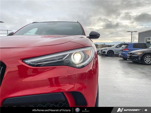 2022 Alfa Romeo Stelvio Quadrifoglio (Stk: 912130) in Victoria - Image 7 of 24