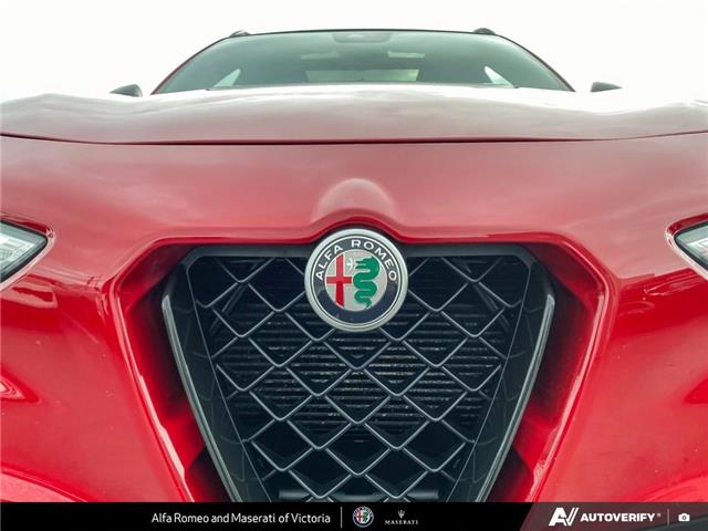 2022 Alfa Romeo Stelvio Quadrifoglio (Stk: 912130) in Victoria - Image 8 of 24