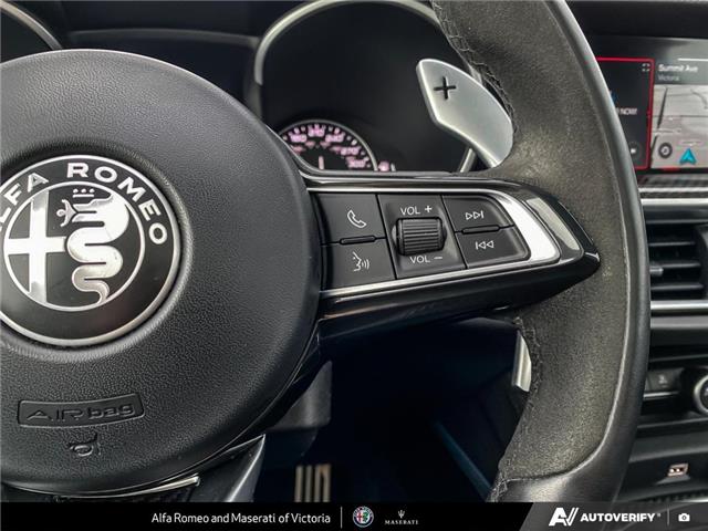 2022 Alfa Romeo Stelvio Quadrifoglio (Stk: 912130) in Victoria - Image 15 of 24