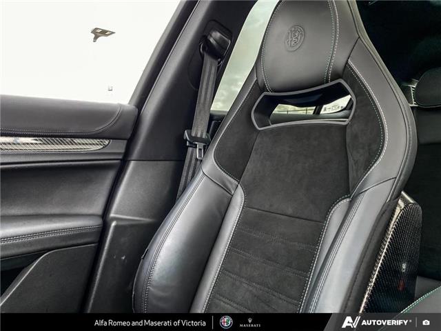 2022 Alfa Romeo Stelvio Quadrifoglio (Stk: 912130) in Victoria - Image 19 of 24