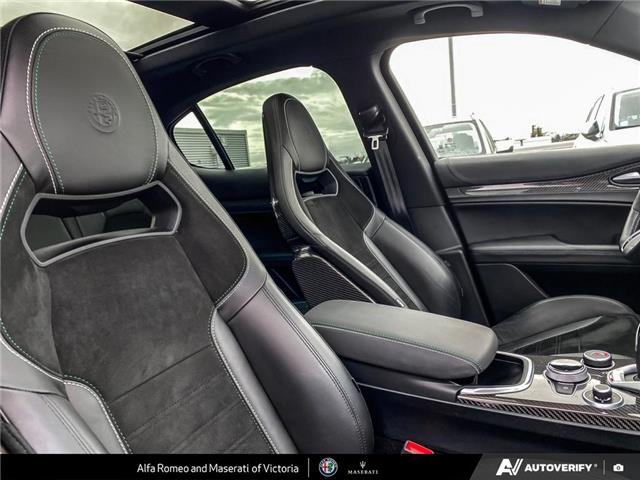 2022 Alfa Romeo Stelvio Quadrifoglio (Stk: 912130) in Victoria - Image 21 of 24