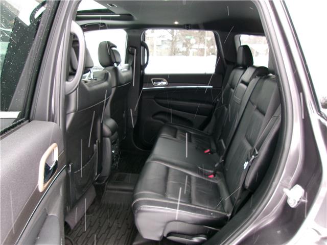 2016 Jeep Grand Cherokee Limited in Kitchener - Image 15 of 28 2016 Jeep Grand Cherokee Limited in Kitchener - Image 15 of 28