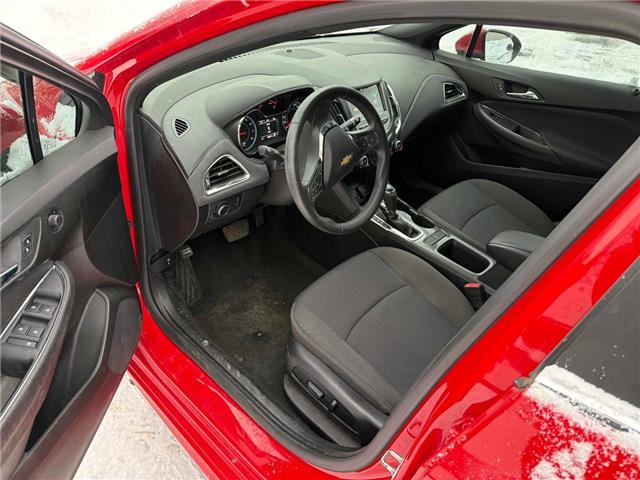 2017 Chevrolet Cruze Hatch LT Auto (Stk: 164842) in London - Image 6 of 13