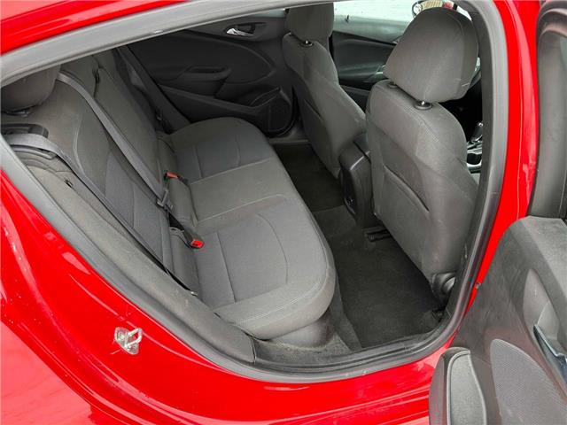 2017 Chevrolet Cruze Hatch LT Auto (Stk: 164842) in London - Image 10 of 13