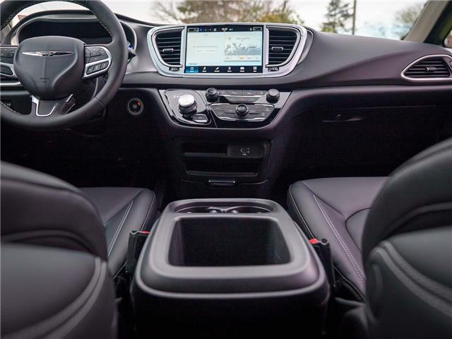 2026 Chrysler Grand Caravan SXT (Stk: T205494) in Surrey - Image 13 of 21