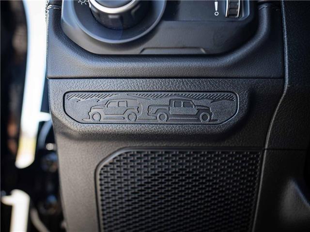 2025 Jeep Wrangler Rubicon (Stk: S633210) in Surrey - Image 11 of 24