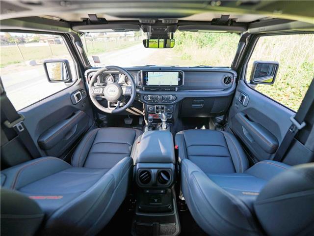 2025 Jeep Wrangler Rubicon (Stk: S653184) in Surrey - Image 9 of 24